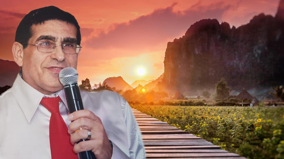 Mikel Lev singer 66